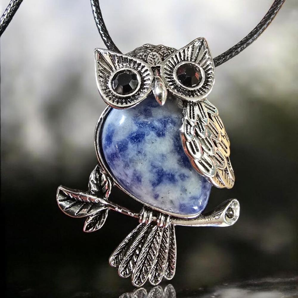 Elegant Owl Pendant Necklace sodalite nip